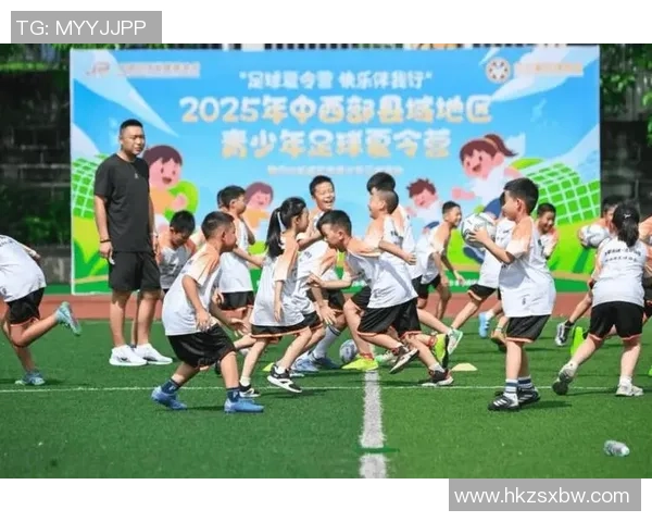 足球运动逐渐受到社会各界重视推动青少年健康成长与团队精神培养